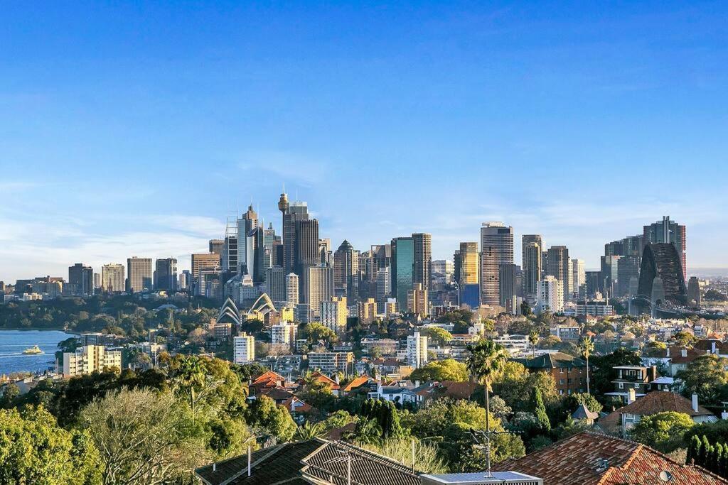 Haris - Modern 2br With Views *